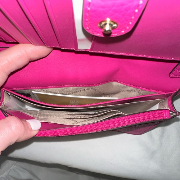 Michael Kors Leather Phone CrossBody - Picture 5 of 13